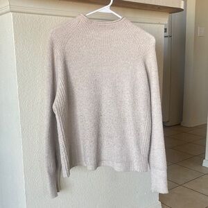 Neuflora cozy Lightweight Knit Sweater in Light Beige